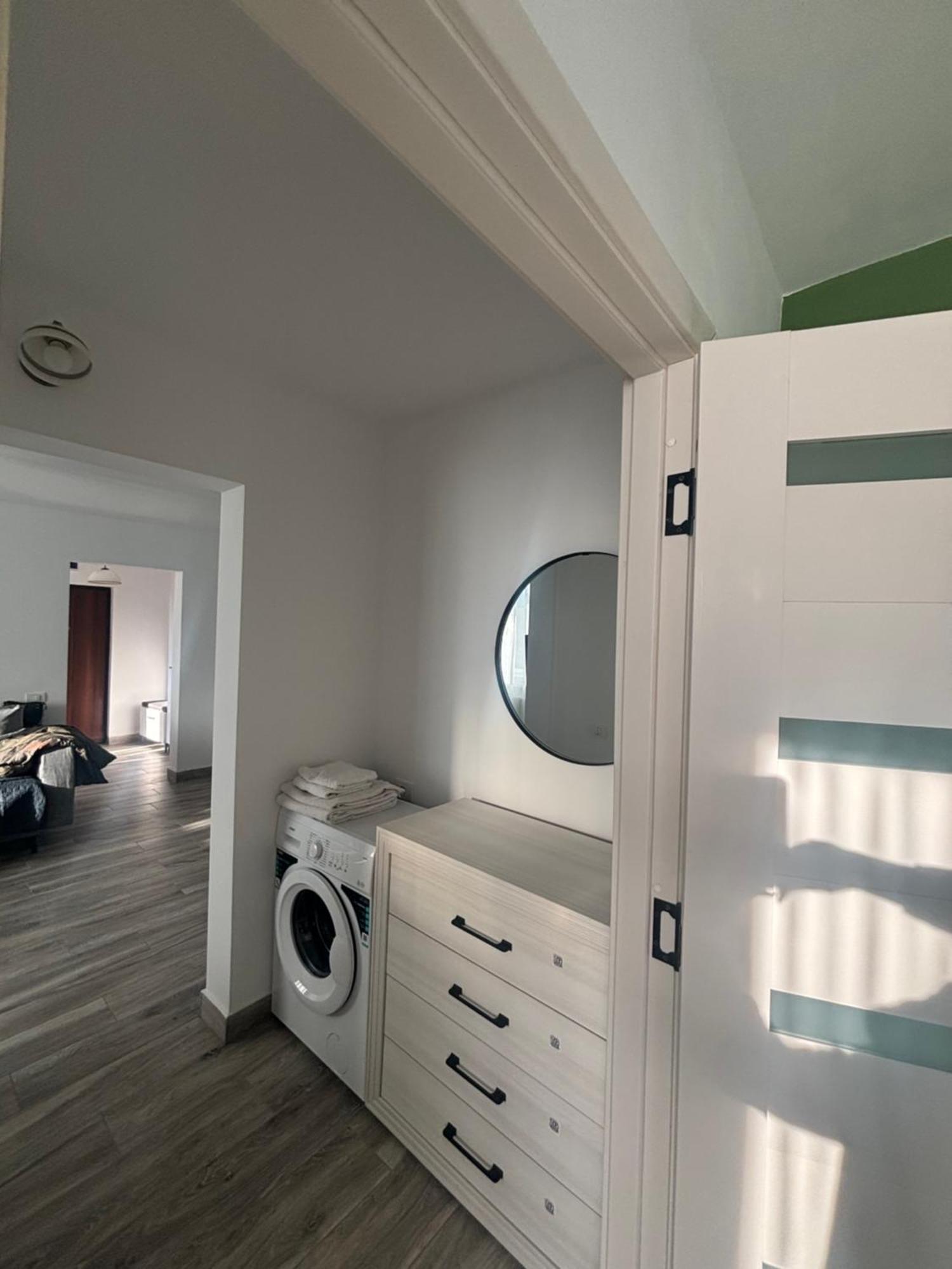 Center Tt Apartment Piatra Neamţ