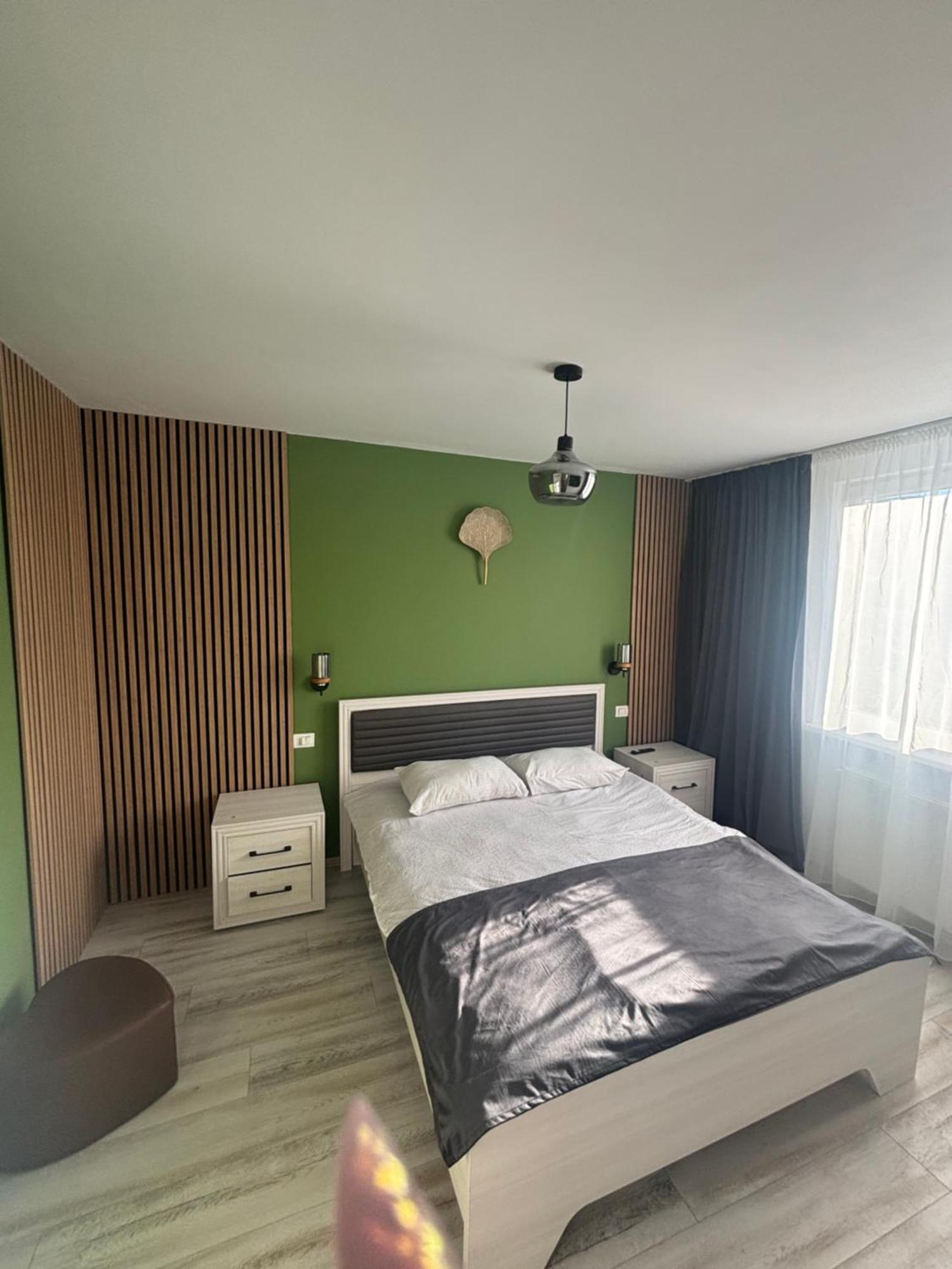 Apartment Center Tt *